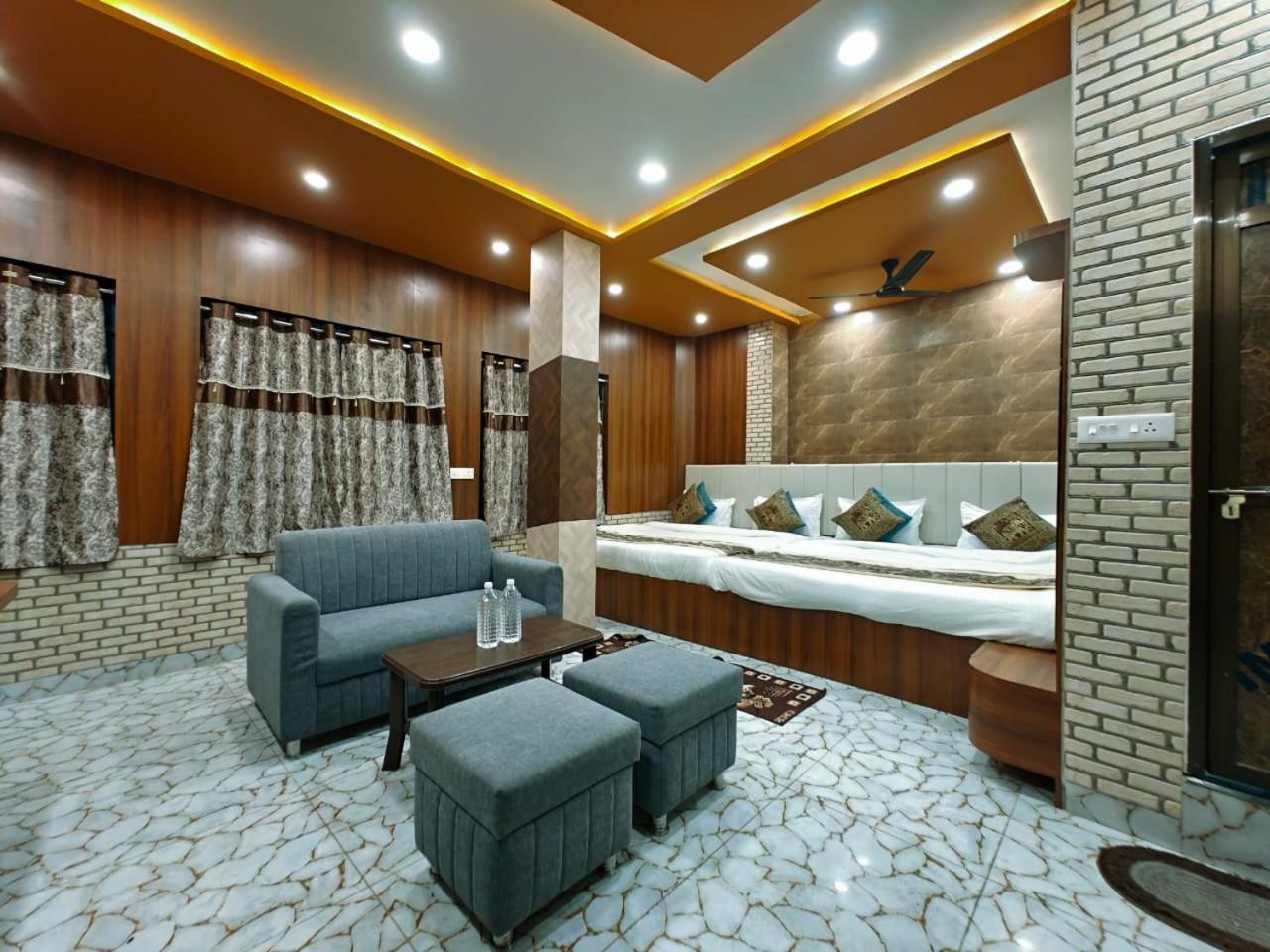 Shri Kailash Pati Guest House- Opposite Kashi Vishwanath Temple 바라나시 외부 사진
